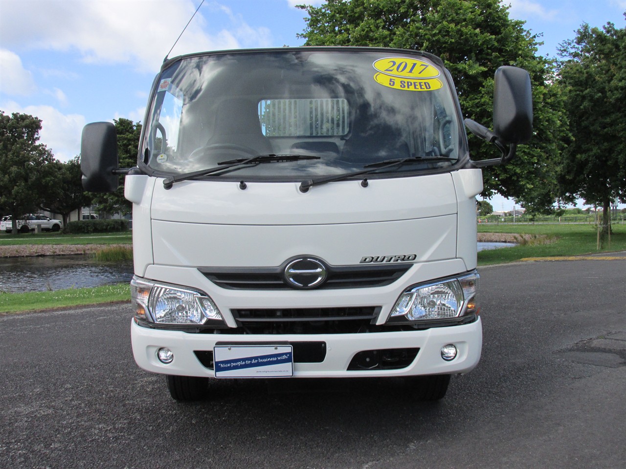 2017 Hino Dutro