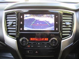 2022 Mitsubishi Triton - Thumbnail