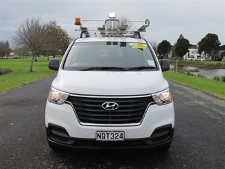 2021 Hyundai iLoad - Thumbnail