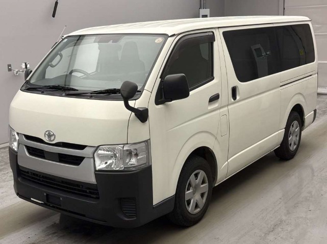 2022 Toyota Hiace