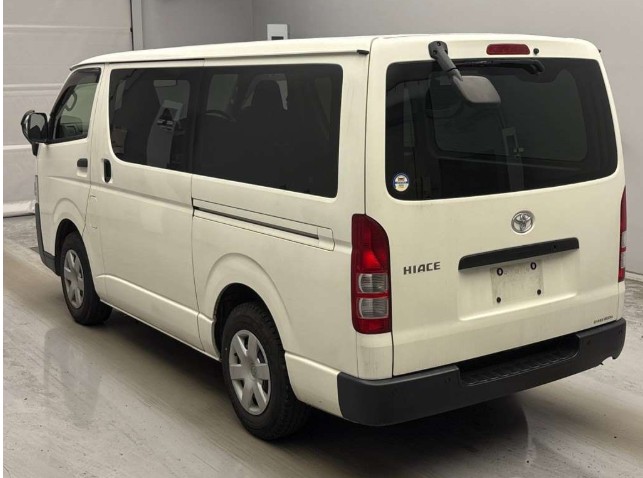 2022 Toyota Hiace