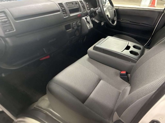2022 Toyota Hiace