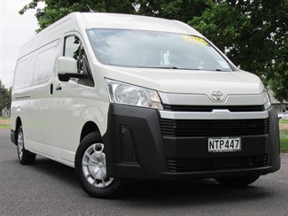 2021 Toyota Hiace - Thumbnail