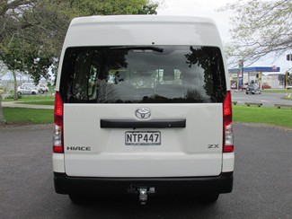 2021 Toyota Hiace - Thumbnail