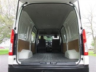 2021 Toyota Hiace - Thumbnail
