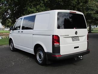 2022 Volkswagen Transporter - Thumbnail
