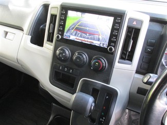 2022 Toyota Hiace - Thumbnail