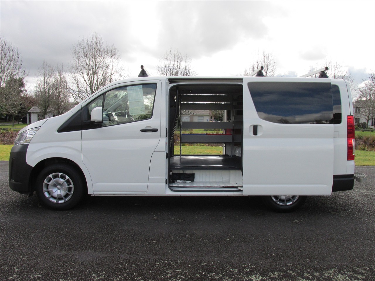 2022 Toyota Hiace