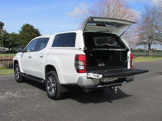 2023 Mitsubishi Triton - Thumbnail