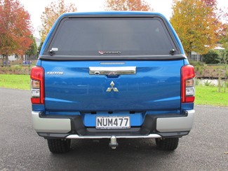 2021 Mitsubishi Triton - Thumbnail
