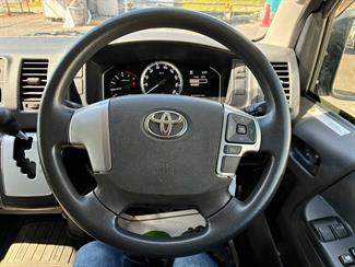 2021 Toyota Hiace - Thumbnail