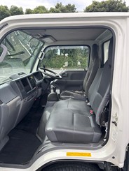 2020 Isuzu Elf - Thumbnail