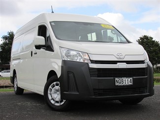 2021 Toyota Hiace - Thumbnail
