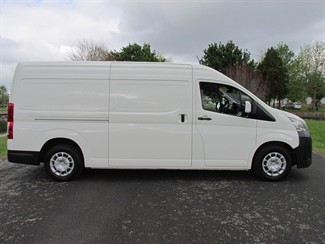 2021 Toyota Hiace - Thumbnail