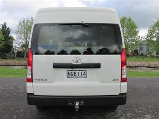 2021 Toyota Hiace - Thumbnail