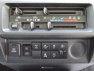 2025 Daihatsu Hijet - Thumbnail