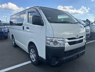 2021 Toyota Hiace - Thumbnail
