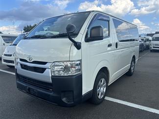 2021 Toyota Hiace - Thumbnail