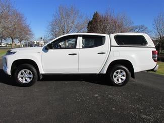2019 Mitsubishi Triton - Thumbnail