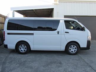 2019 Toyota Hiace - Thumbnail