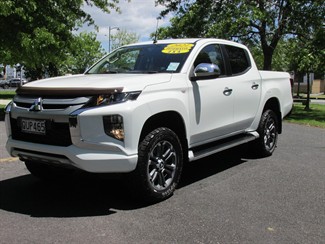 2021 Mitsubishi Triton - Thumbnail
