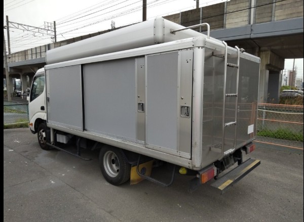 2017 Hino Dutro