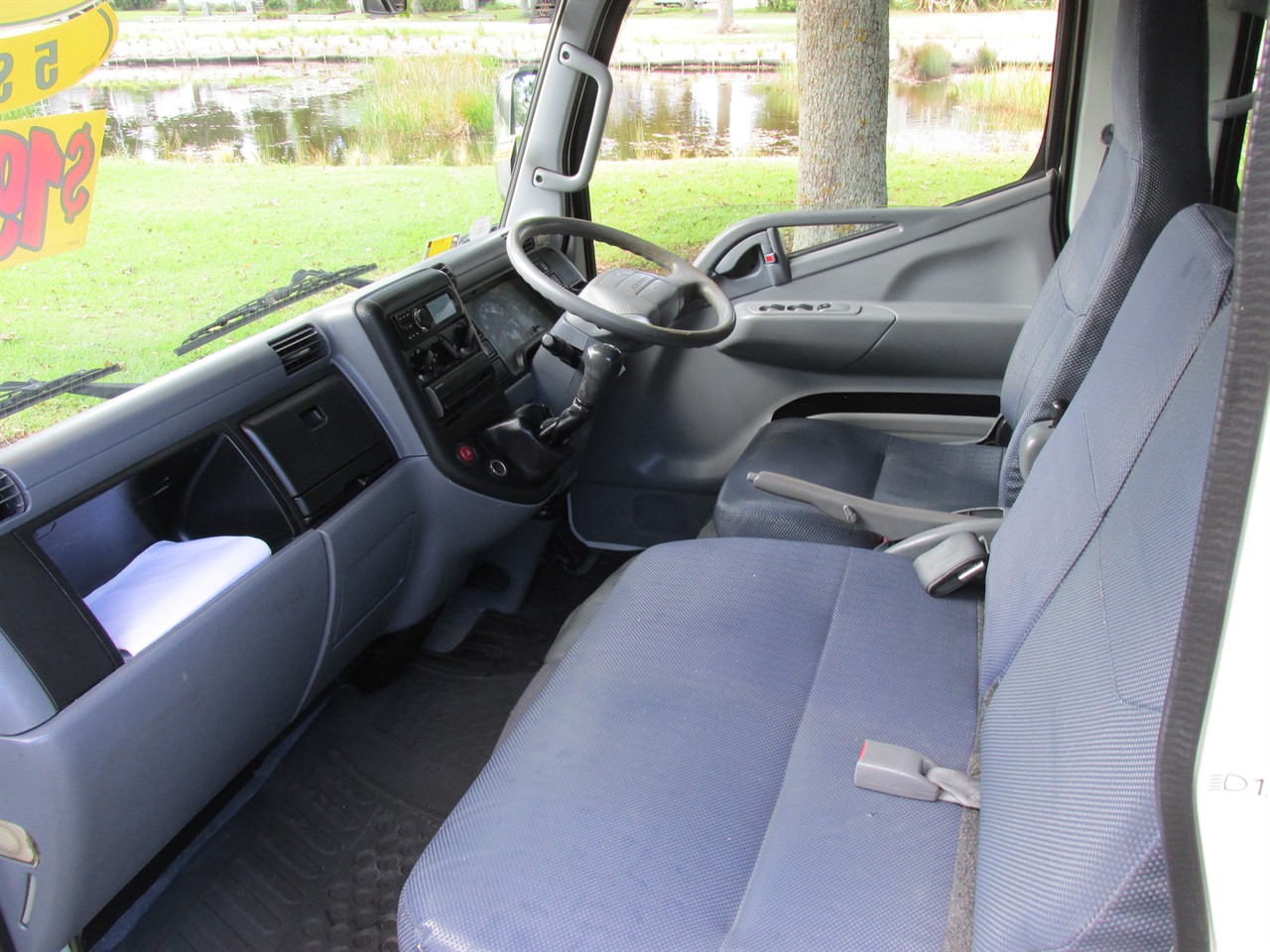 2009 Mitsubishi Canter