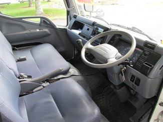 2009 Mitsubishi Canter - Thumbnail