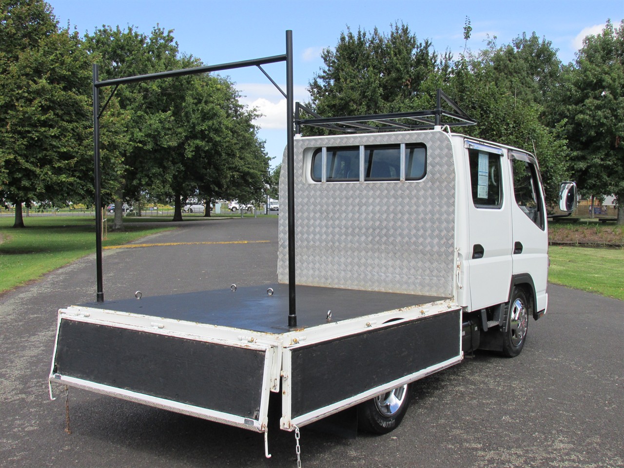 2009 Mitsubishi Canter