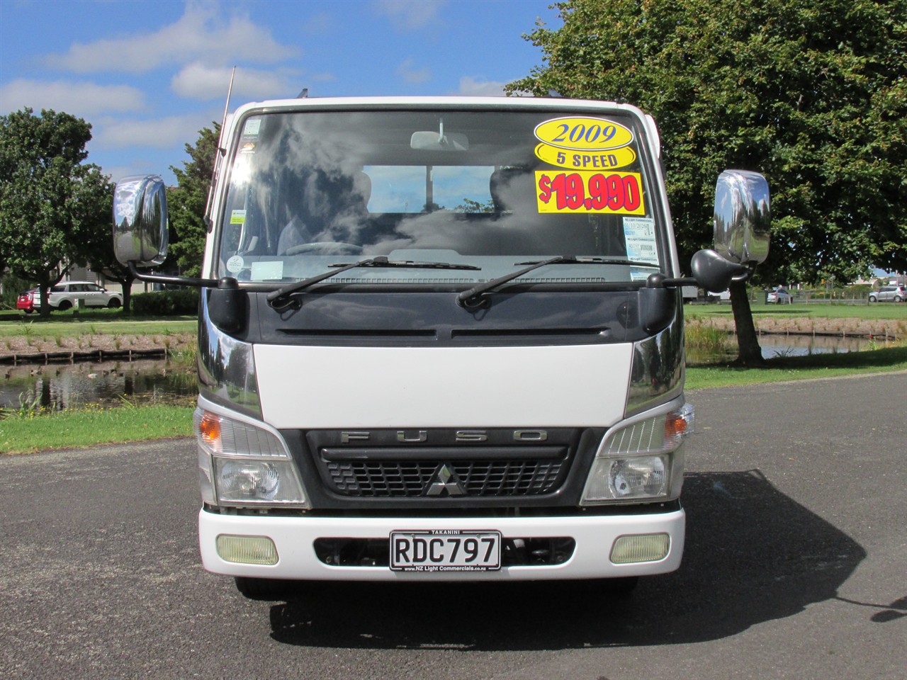 2009 Mitsubishi Canter