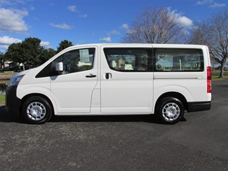 2021 Toyota Hiace - Thumbnail