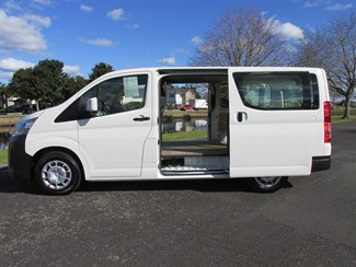 2021 Toyota Hiace - Thumbnail