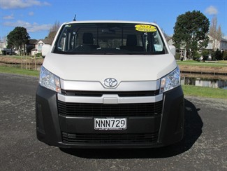 2021 Toyota Hiace - Thumbnail