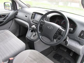 2021 Hyundai iLoad - Thumbnail