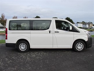 2021 Toyota Hiace - Thumbnail