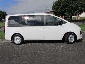 2021 Hyundai Staria - Thumbnail