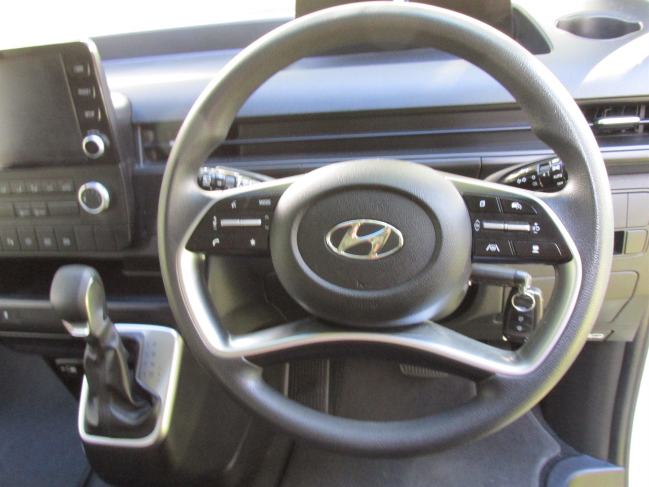 2021 Hyundai Staria
