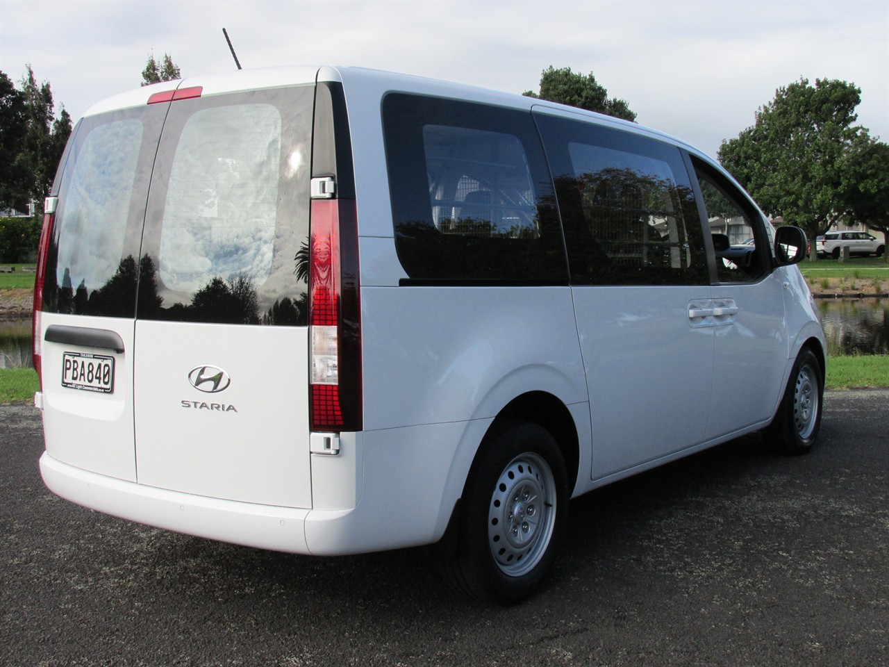 2022 Hyundai Staria