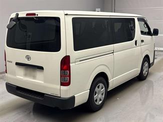 2021 Toyota Hiace - Thumbnail