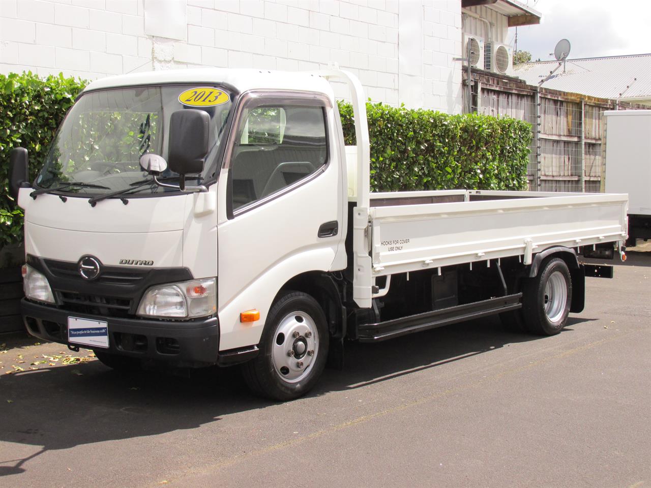 2013 Hino Dutro