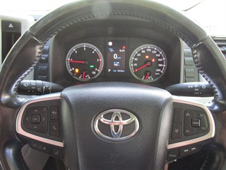 2021 Toyota Hiace - Thumbnail