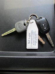 2021 Toyota Hiace - Thumbnail