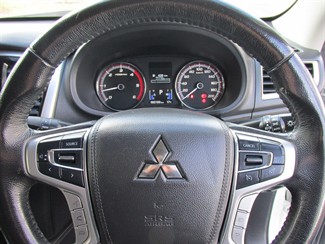 2021 Mitsubishi Triton - Thumbnail