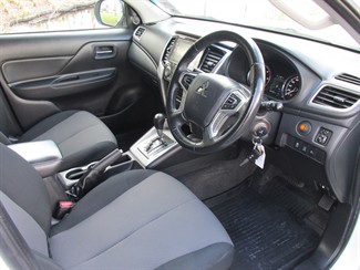 2021 Mitsubishi Triton - Thumbnail