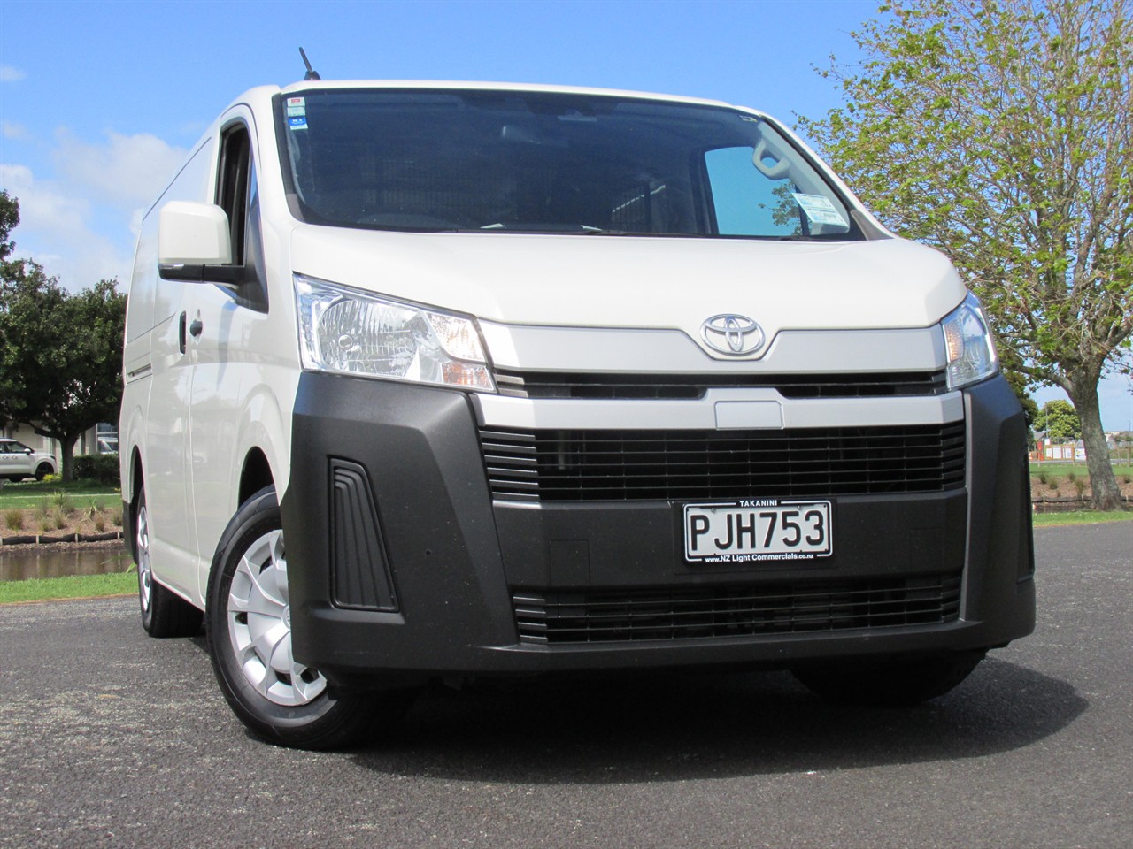 2022 Toyota Hiace