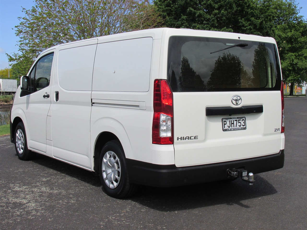 2022 Toyota Hiace
