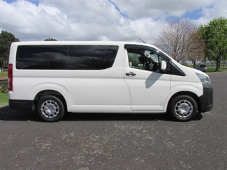 2020 Toyota Hiace - Thumbnail