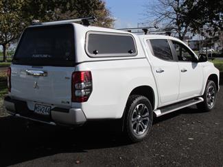 2020 Mitsubishi Triton - Thumbnail