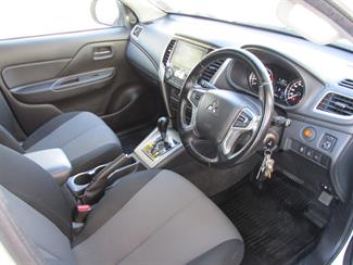 2020 Mitsubishi Triton - Thumbnail