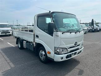 2021 Hino Dutro - Thumbnail